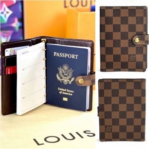 🌎 LOUIS VUITTON Damier Ebene PM Agenda Cover Passport Holder Wallet